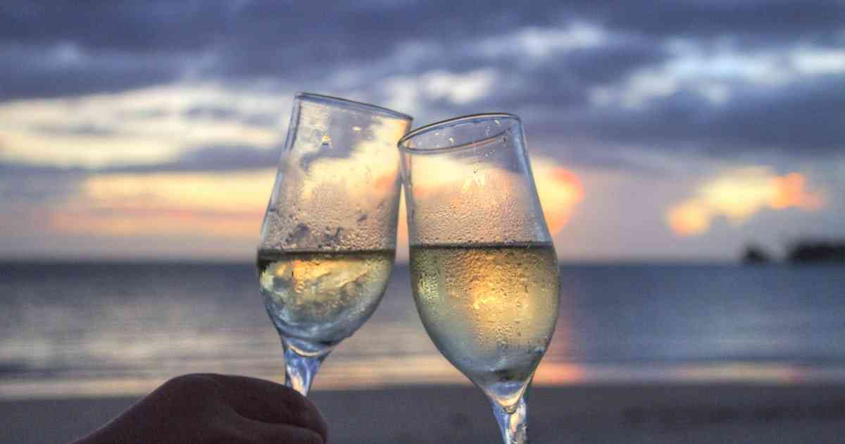 12 behavior that are keeping you single