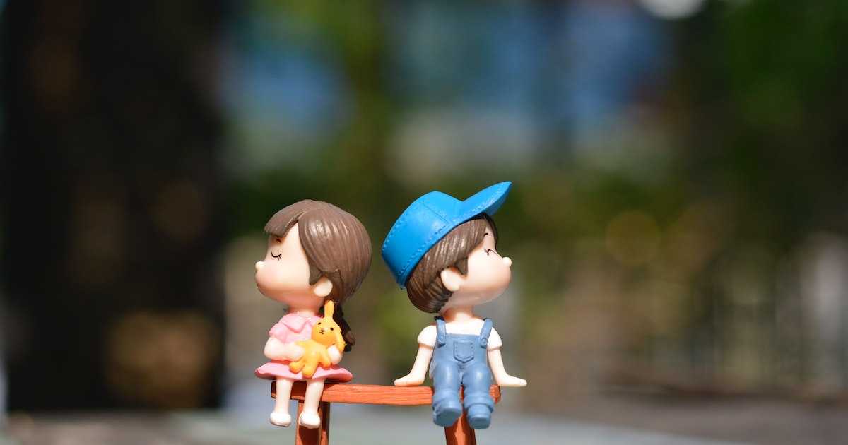 8 problems of introvert lovers and how can you solve it